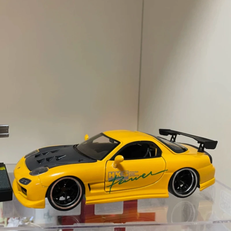

Jada Toys 1993 RX7 FD HKS Diecast Model Classic JDM Style Premium Collection Ornament For Fans