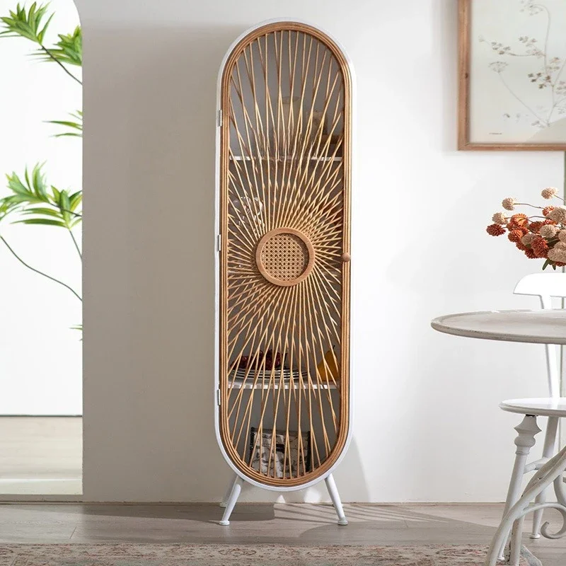 خزانة مدخل من الروطان الرعوي، إقامة منزلية ضيقة من الحديد المطاوع الأبيض الأمريكي متعدد الطبقات