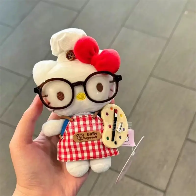 Kitty tasbedels, knuffels, sleutelhangers, kleine beeldjes, schooltasversieringen, Hello Kitty-poppen