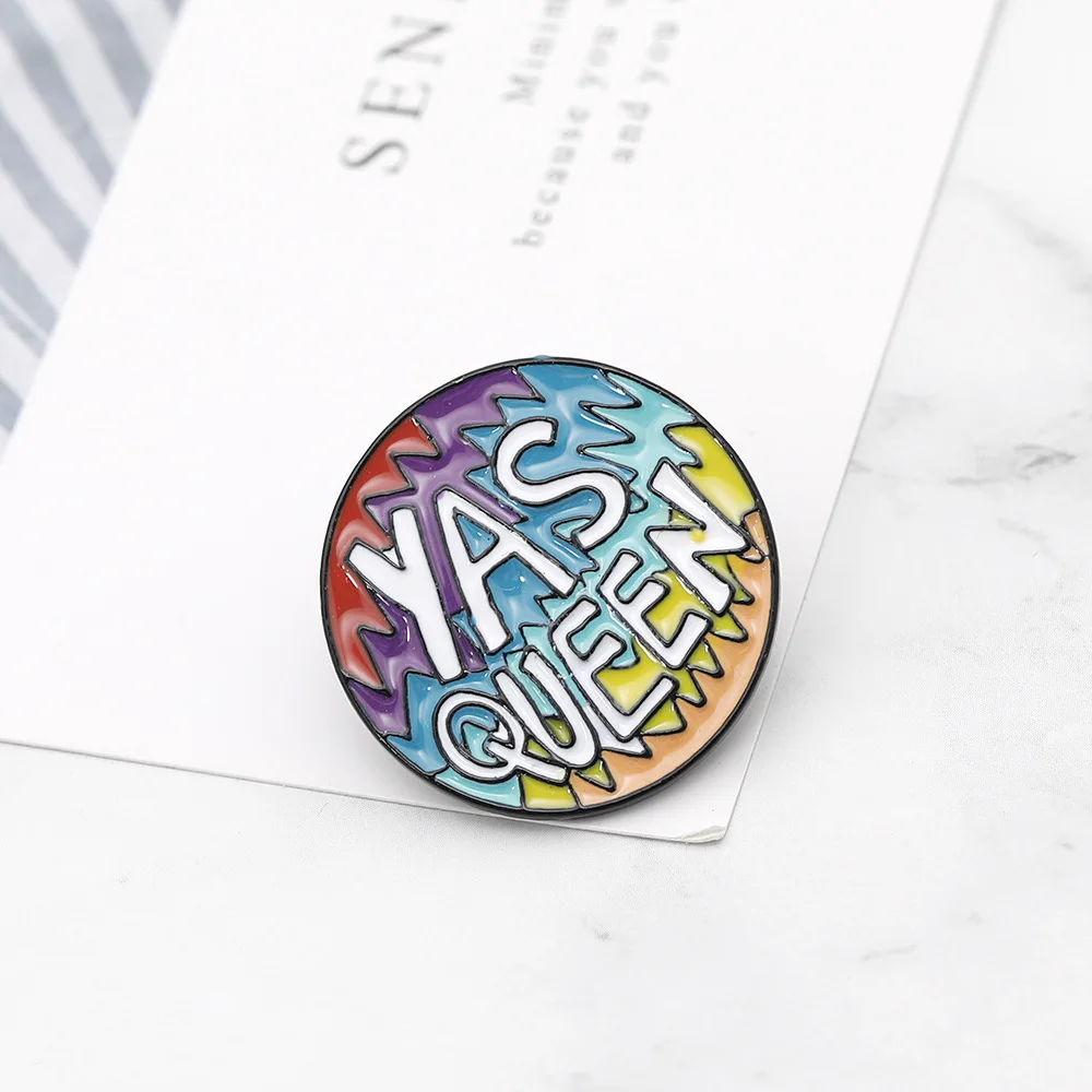 Enamel Pins Creative ‘Never Give Up’ ‘Live in the Present’ Brooch Banner Slogan Badge Jewelry Gift for Friends Life Motto Quotes