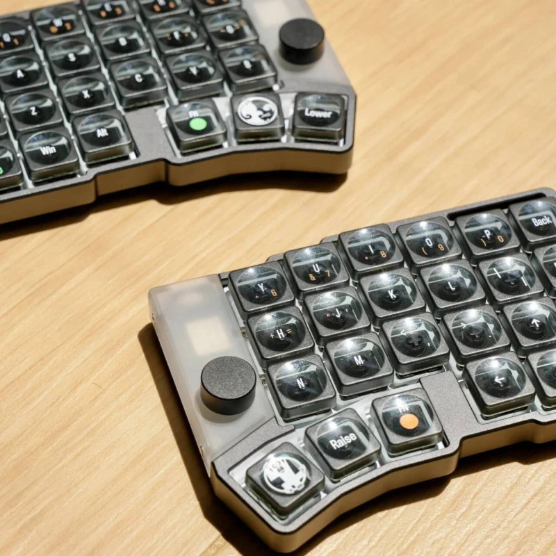 المبيعات الساخنة الجديدة Cornix سبليت لوحة المفاتيح مخصصة بلوتوث السلكية CNC قذيفة قارورة تغيير مفتاح Kaih Choc V2 محور لوحة المفاتيح المريحة