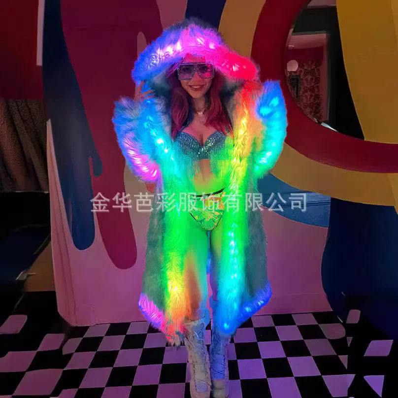 2025 femmes carnaval fête manteau de fourrure Mluticolor Shine LED dame Eco fourrure vêtements d'extérieur style occidental Cosplay femme vison fourrure pardessus