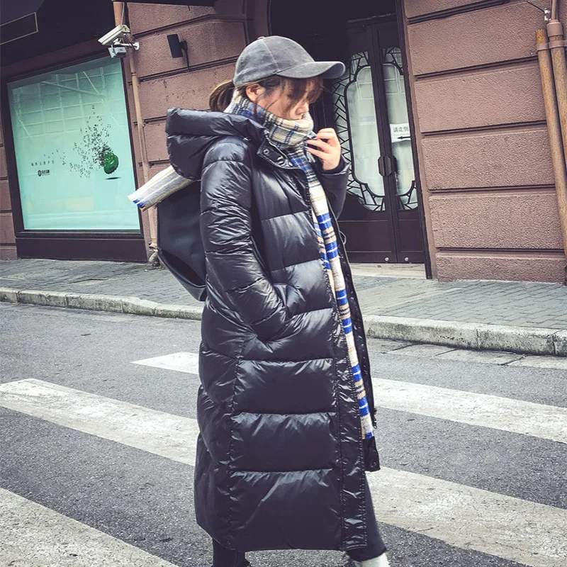 Chaqueta de plumón de pato blanco con capucha gruesa coreana para mujer, abrigo cálido hasta la rodilla, medio largo, moda de otoño e invierno