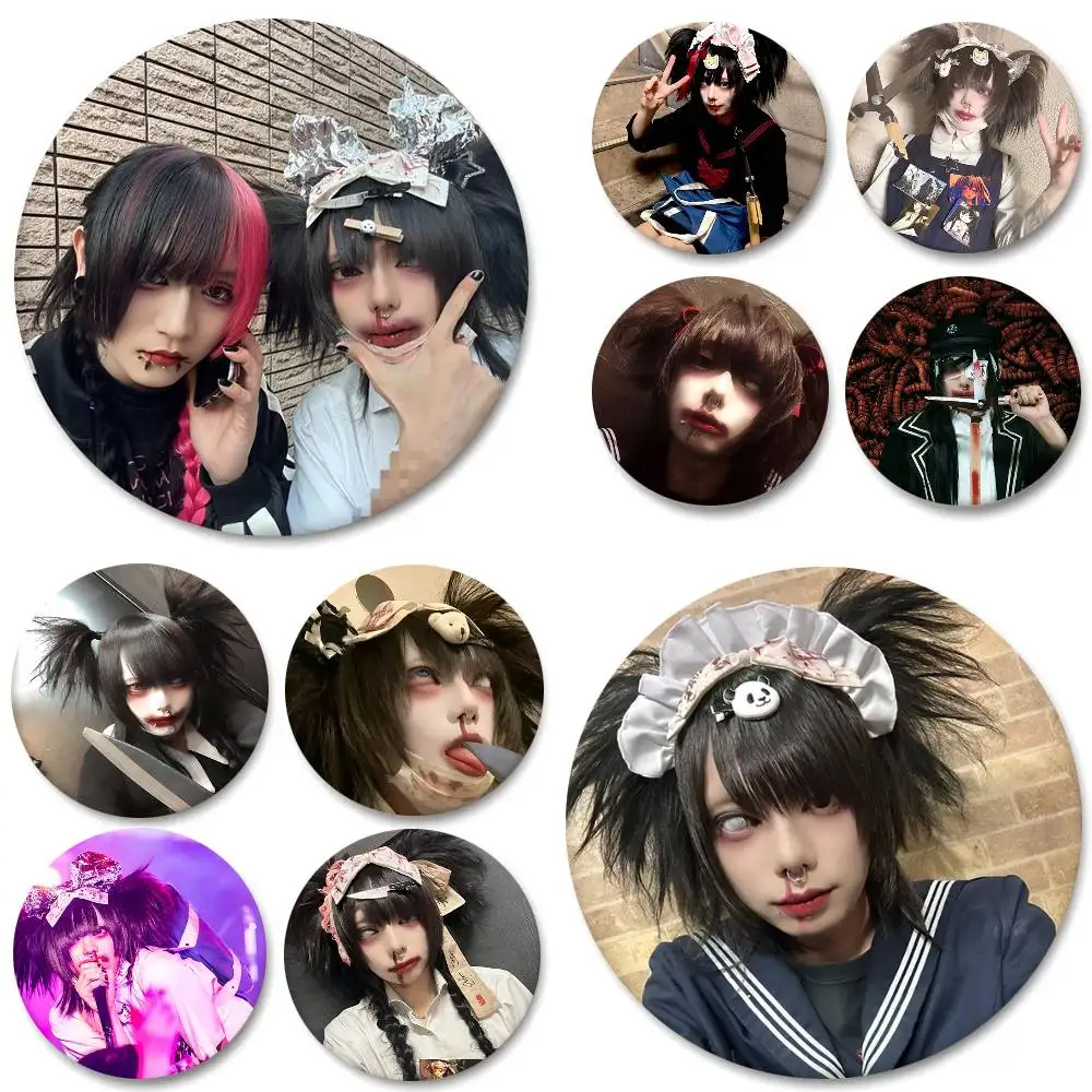 S-Senketsuakochan Rundes Abzeichen Kreative Brosche Kleidung Rucksack Accessoires Anstecknadel