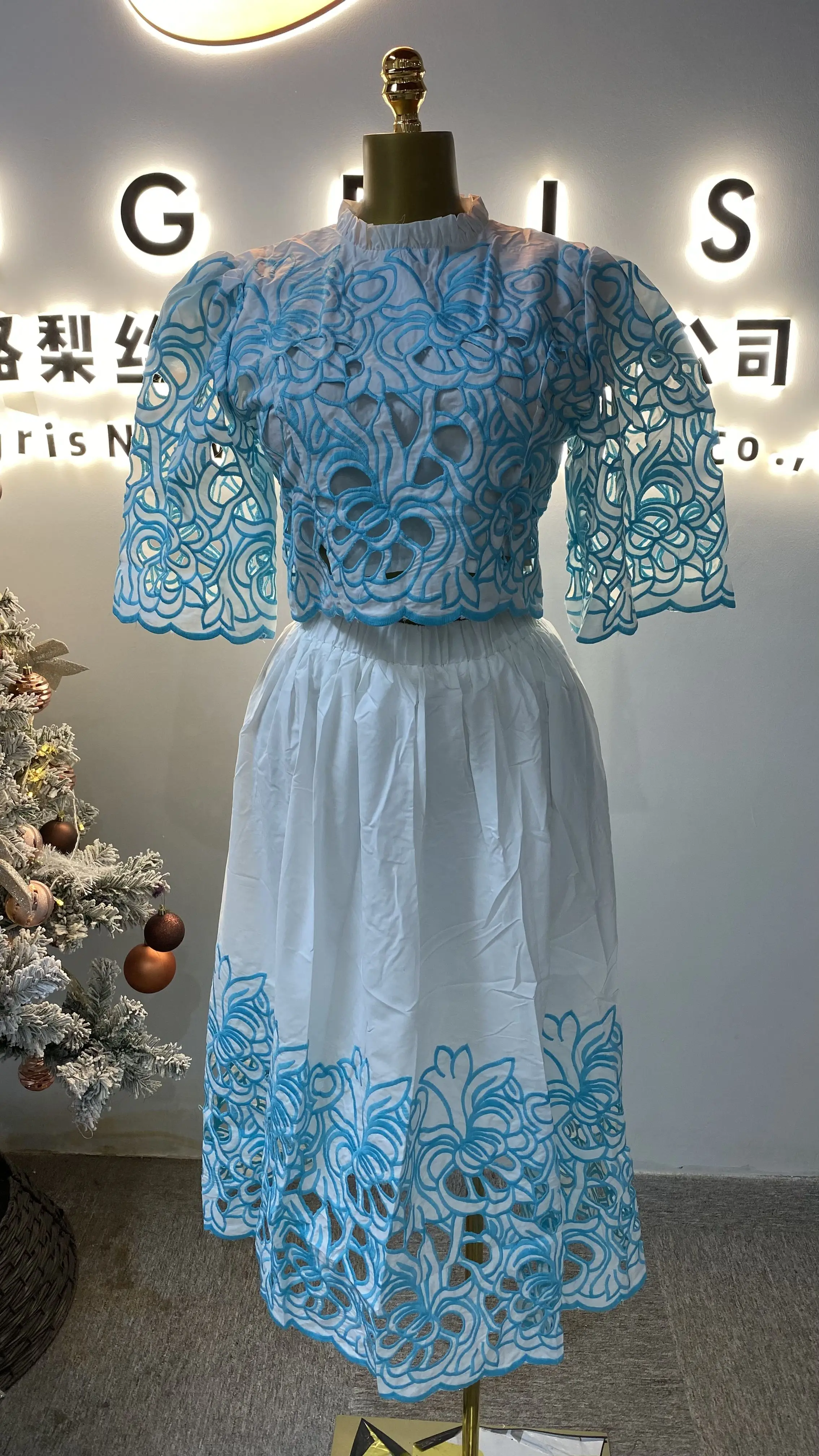 

Summer Retro 2-Piece Women's Cut Top and High-Waisted Skirt Set - Wholesale-GZXX074