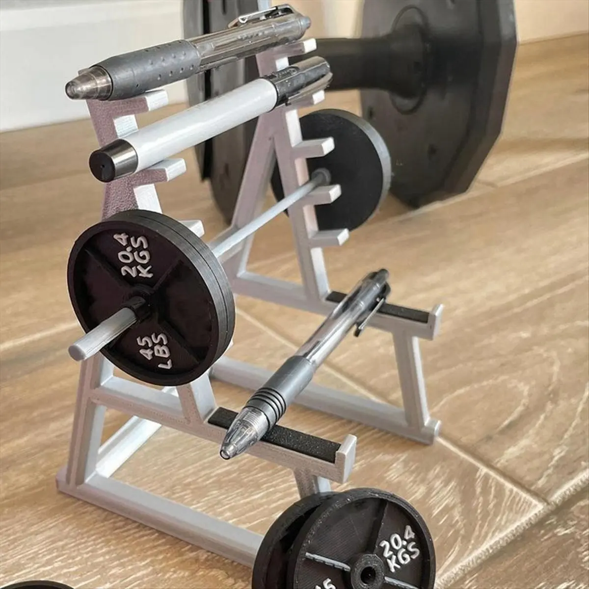A45I 1 Pcs Desk Decorations Pen Holder without Barbell Mini Desktop Organizer Fitness Enthusiasts Desktop Ornaments