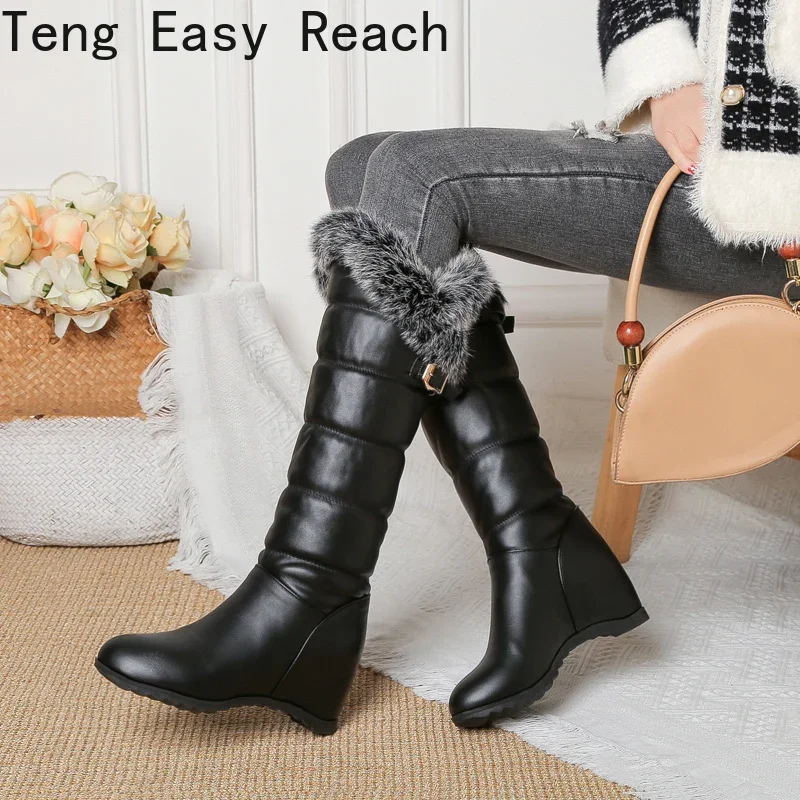 Flat Sloping Heel with Elevated Winter Warmth and Knee Length Boots Faux Fur Metal Belt Buckle Street Trend Women\'s Knee Boots