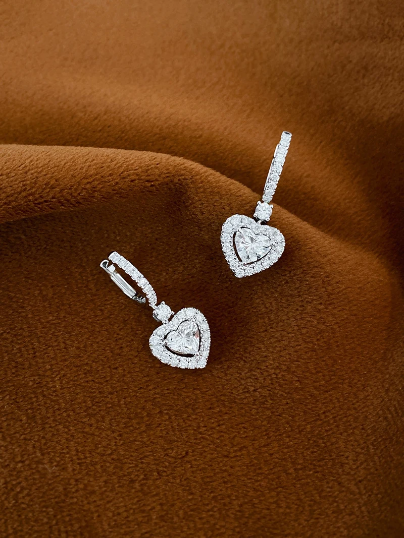 LUOWEND 100% 18K White Gold Earrings Luxury Heart Shape Real Natural Diamond Hoop Earrings for Women High Wedding Jewelry