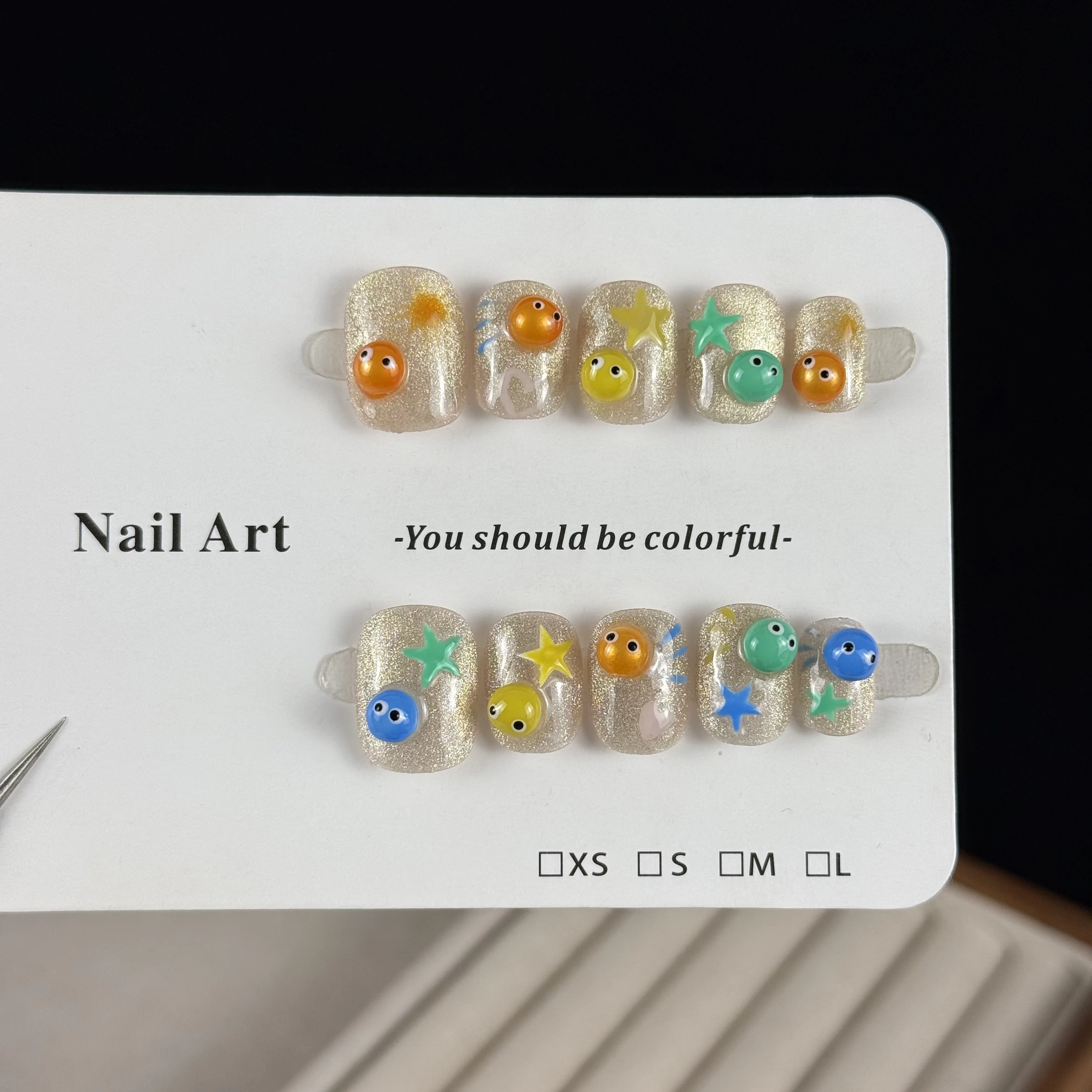 10pcs high-end Cute cartoon style, hand-drawn dopamine pentagram, shiny golden cat eyes handmade fake nails
