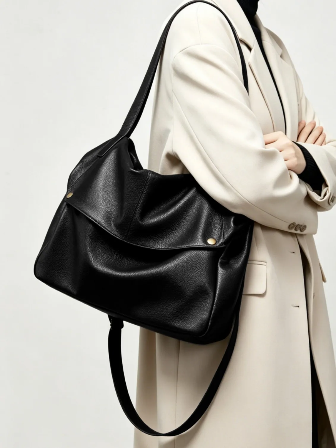 2026 Spring Summer New Large Capacity Genuine Leather Tote Bag for Women, European Style Soft Leather Single Shoulder Bag Minima