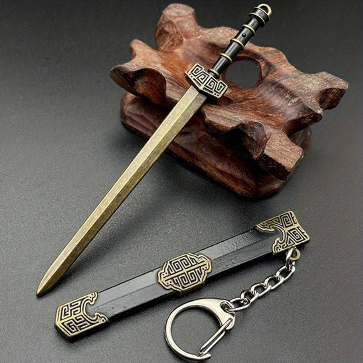 Chinese Ancient Sword Pendant Chaveiros para Mulheres e Homens, Liga Vintage, Arma Aberta Chaveiro Anéis, Acessórios Cosplay