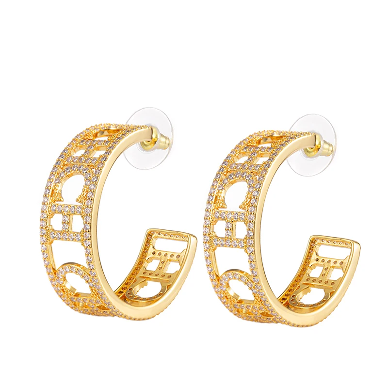 أقراط مجوفة على شكل CH C مرصعة بالزركون بالكامل باللون الذهبي والفضي وتصميم عتيق فاخر للحفلات اليومية