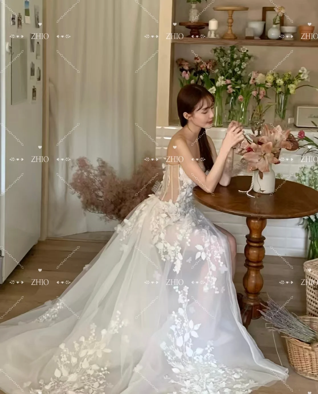ZHIO فستان زفاف ساحر ثلاثي الأبعاد مزين بالزهور على شكل قلب سويب تراين على شكل حرف a كوريا لالتقاط الصور فستان استقبال الزفاف مخصص جديد 2026 #2