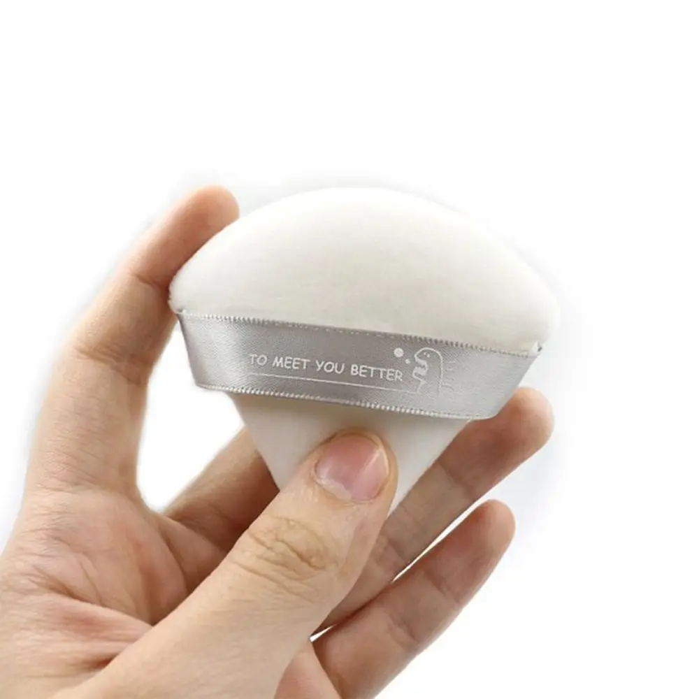 1/2 Stück Kosmetik samtige Textur waschbar Mini Gesicht Make-up Schwamm Make-up Puffs Dreieck Samt Puderquaste Gesicht Puderquaste