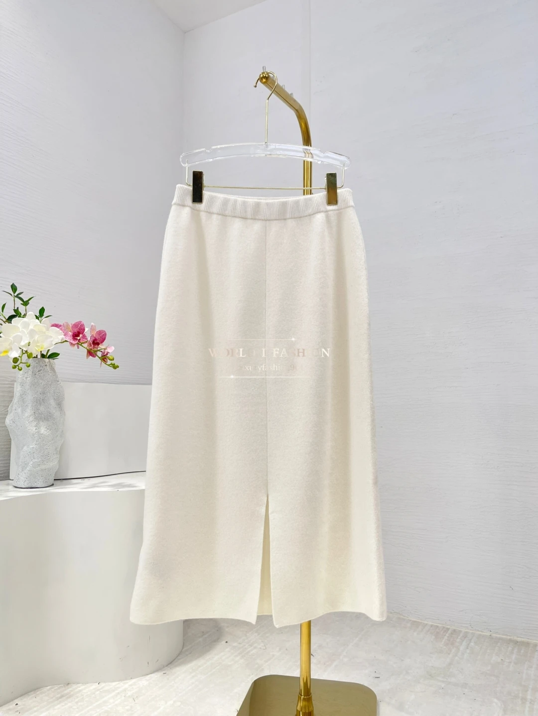 

Woman Clothes White Slit Hem Knit Midi Skirt