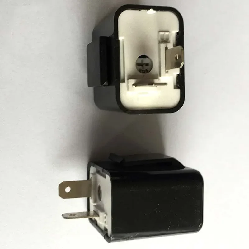 

Motorcycle LED Flasher 12V 2 Pin Adjustable Frequency Relay Turn Signal Indicator for Motorcycle Motorbike Fix TXTB1