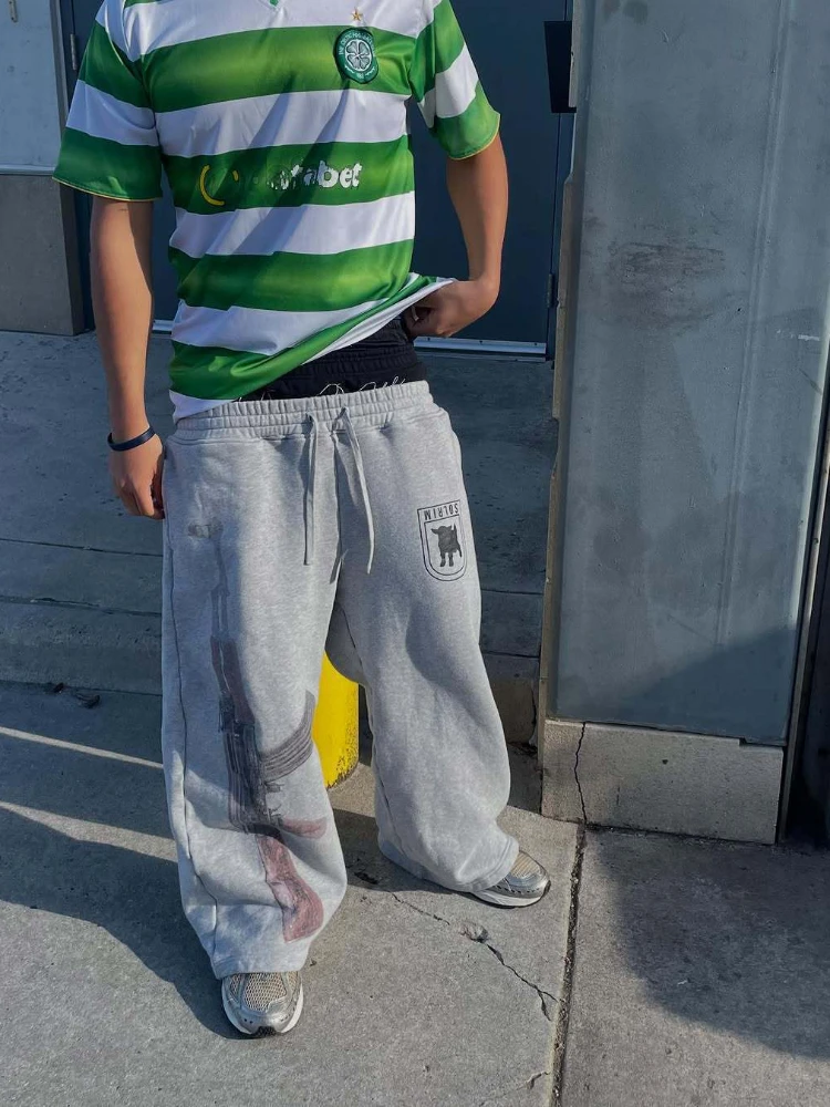 Graue, sprühbedruckte Hose mit Reißverschluss und Kordelzug, bodenlange Freizeithose, kurze Streetstyle-Hose für Herren und Damen