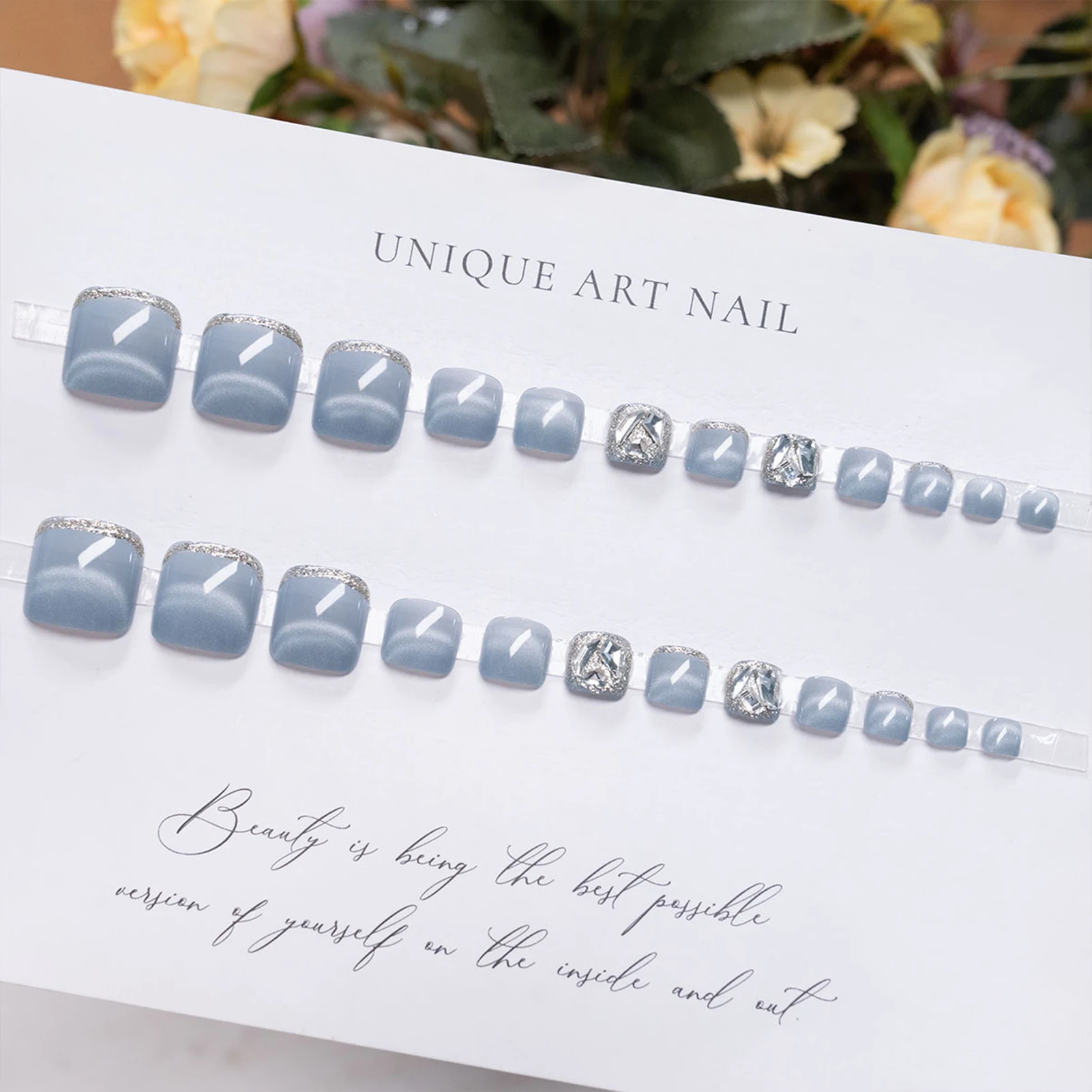 24pcs Glossy Blue Cat's Eye Fake Toe Nails Ins French Style Flash Rhinestone Decor Press On Toenail Short Square Summer Toenails