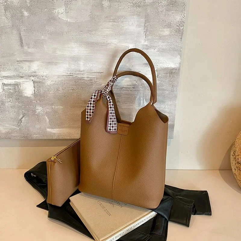 

High Quality PU Shoulder Bags High Capacity Hasp Sewing Thread Casual Tote 2024 Hot Sale Bags for Women Bolsas Femininas