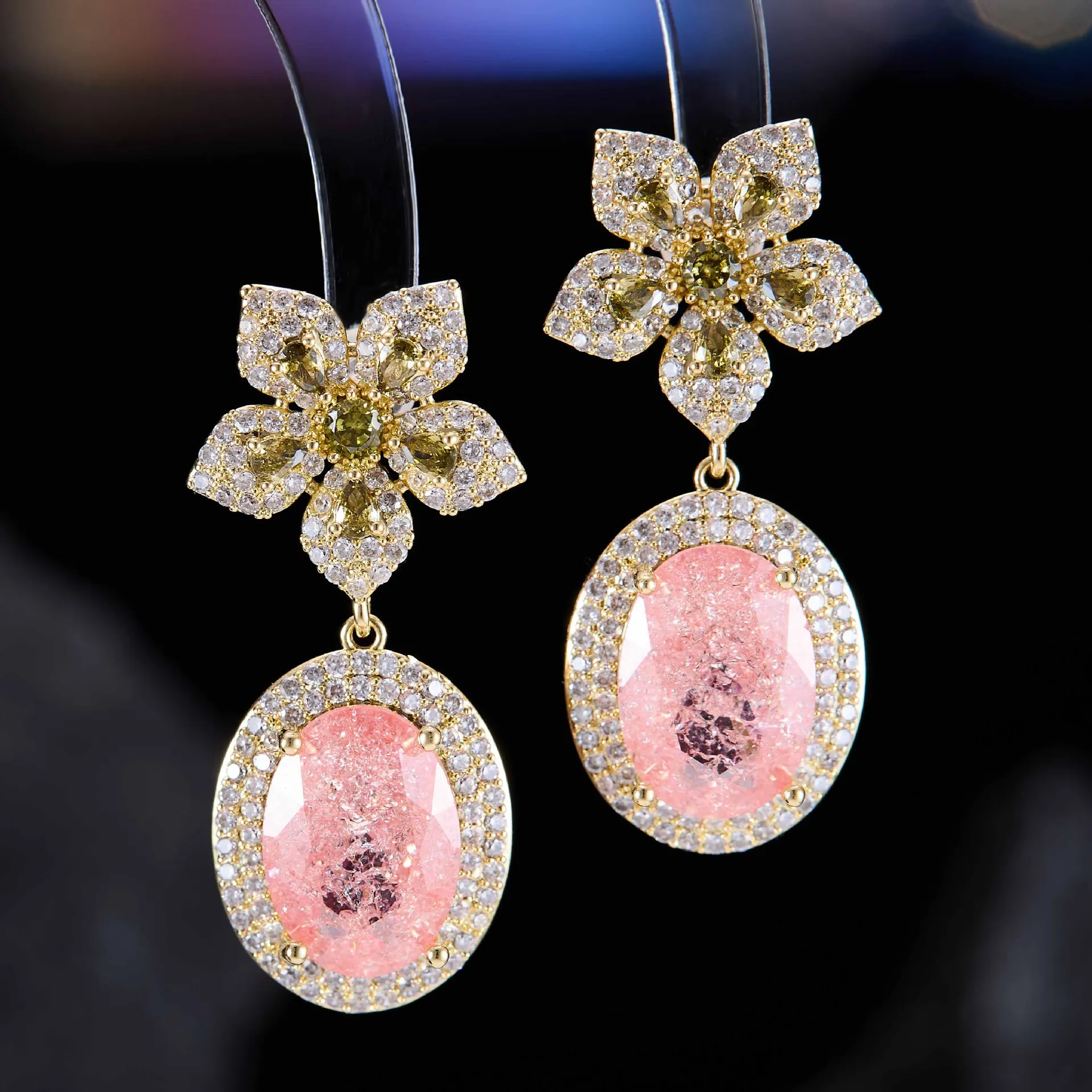 High-end Oval Ice Cracked Zircon Petal Earrings Light Luxury Design Niche Long Earrings Accessories for Women