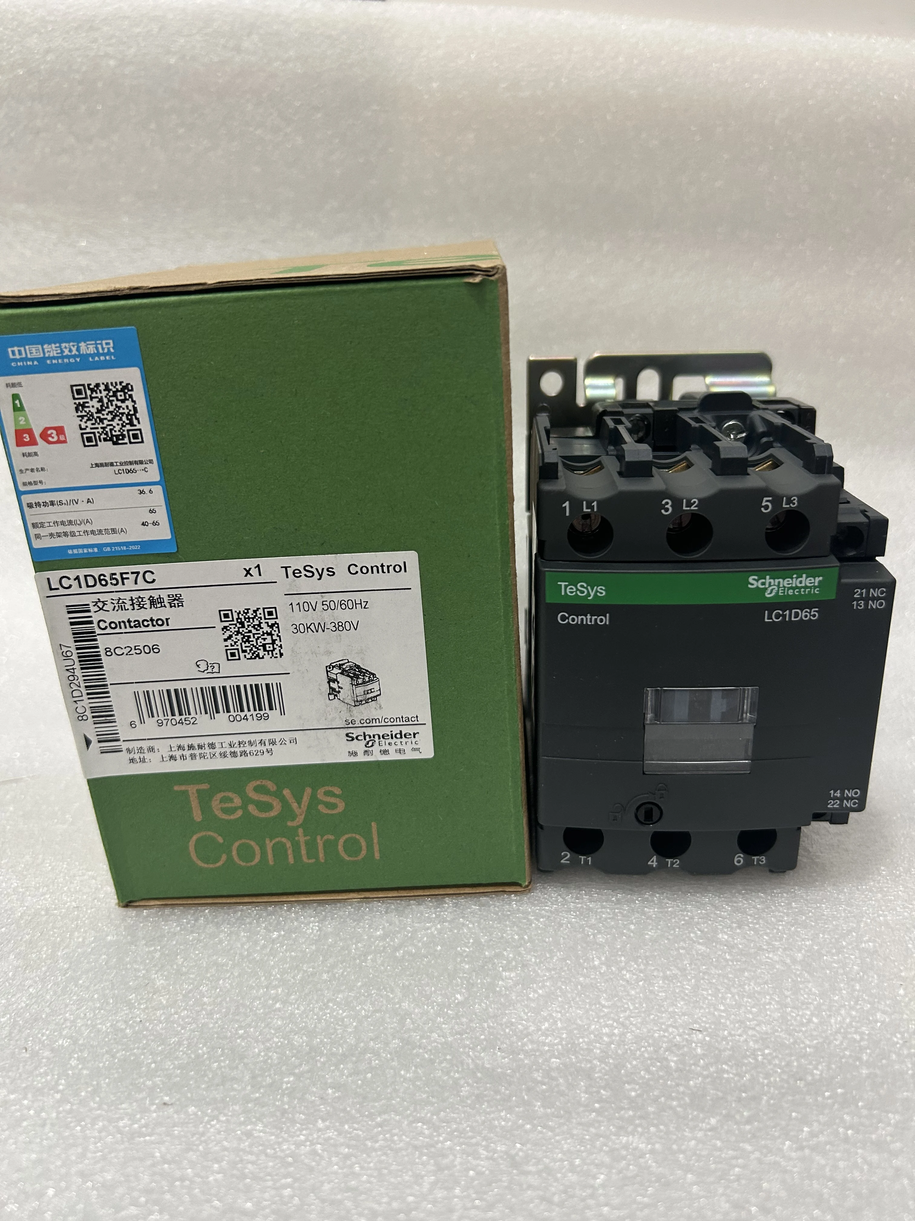 

LC1D65 LC1D65F7 LC1D65F7C contactor, TeSys D, nonreversing, 65A, 40HP at 480VAC, up to 100kA SCCR, 3 phase, 3 NO, 110VAC 50/60Hz