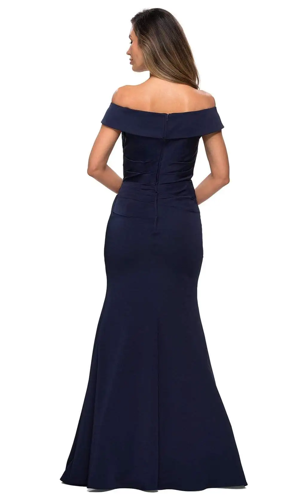 Elegant Off the Shoulder Mother of the Bride Dresses Satin Boat-neck Backless Pleated Floor-Length Evening Dress For Wedding