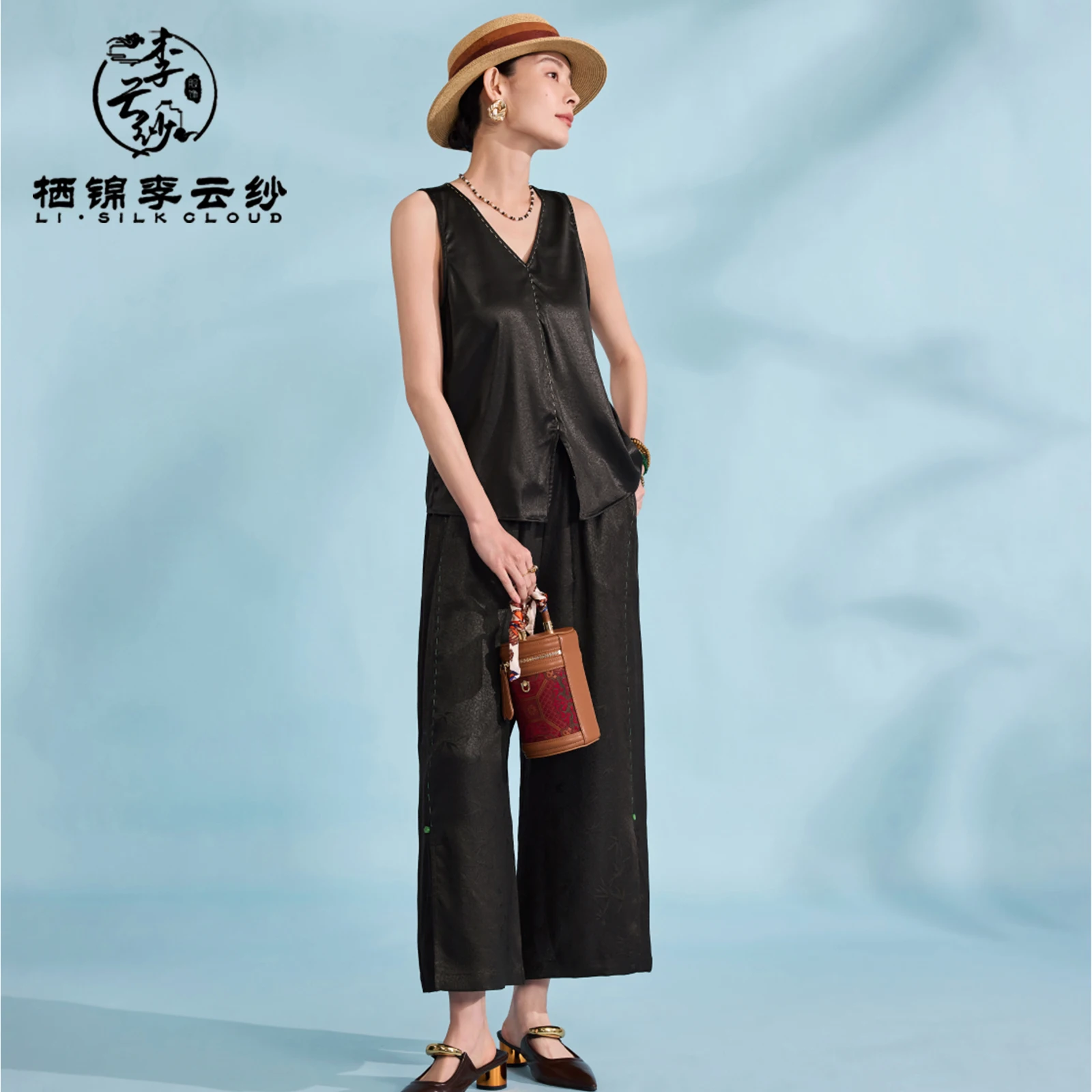 LI SILK CLOUD Xiangyunsha キャミソール トップ - ピュアブラックのドレープ感のあるマルベリーシルクベスト、インナー/アウター用の伝統工芸品