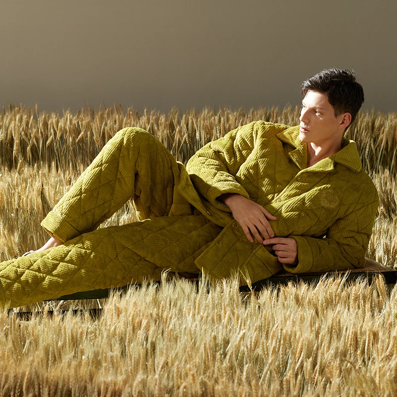 Coral velvet quilted pyjamas men three layer thickening warm winter quilted jacket men's pajamas solid pijamas de hombre inverno