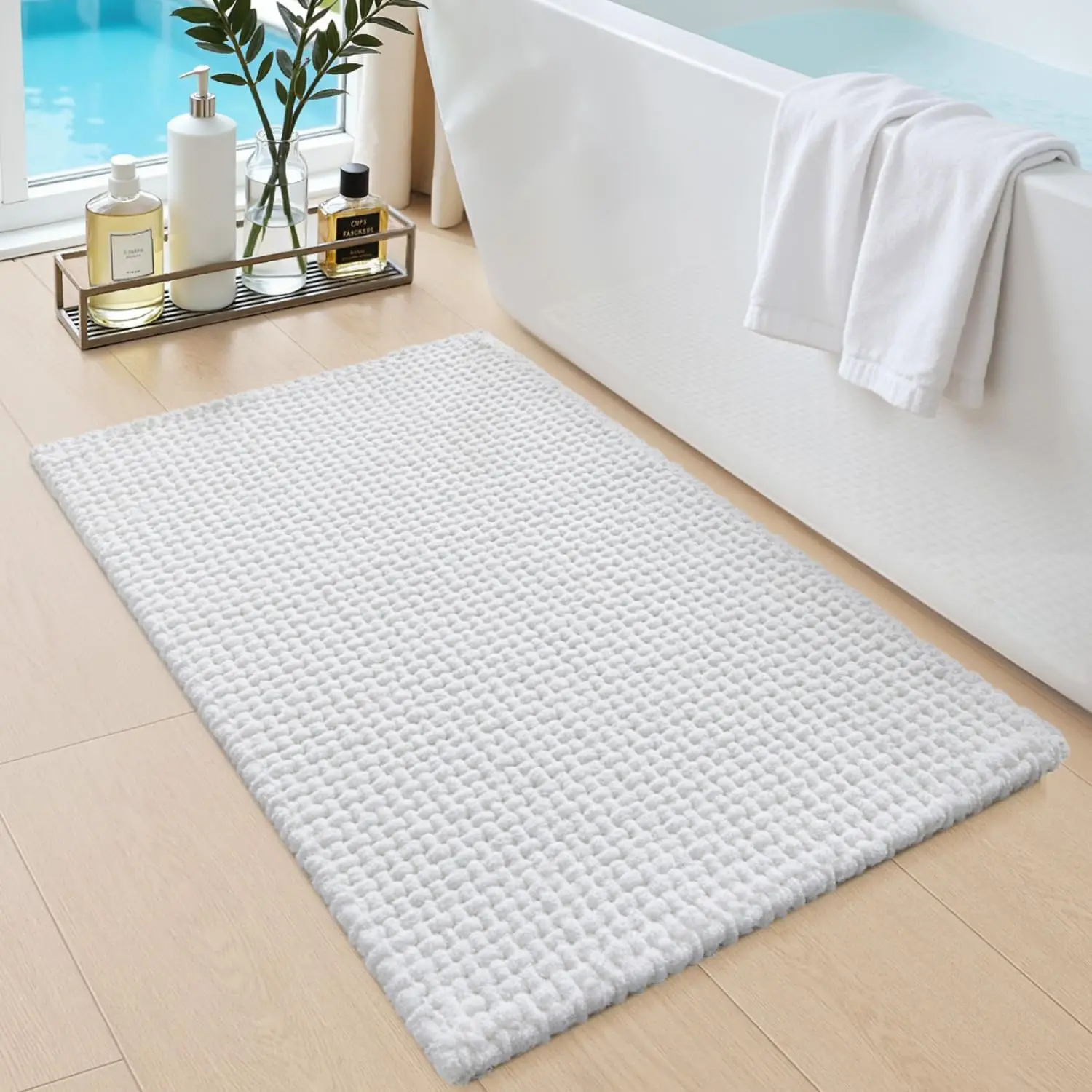 

Bathroom Rugs 16x24, Non Slip Washable Bath Mat, Absorbent Chenille Bathmat, Ultra Soft Thick Carpet for Tub Shower Flo