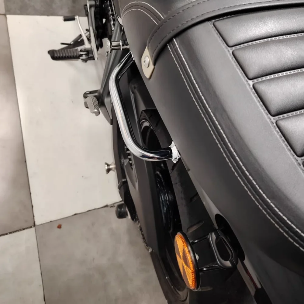 

Motorcycle Accessories rear armrest Passenger Rear Seat Handle Grab Bar Hand For KAWASAKI Z900RS Z900 RS 2017-2021 Left & Right