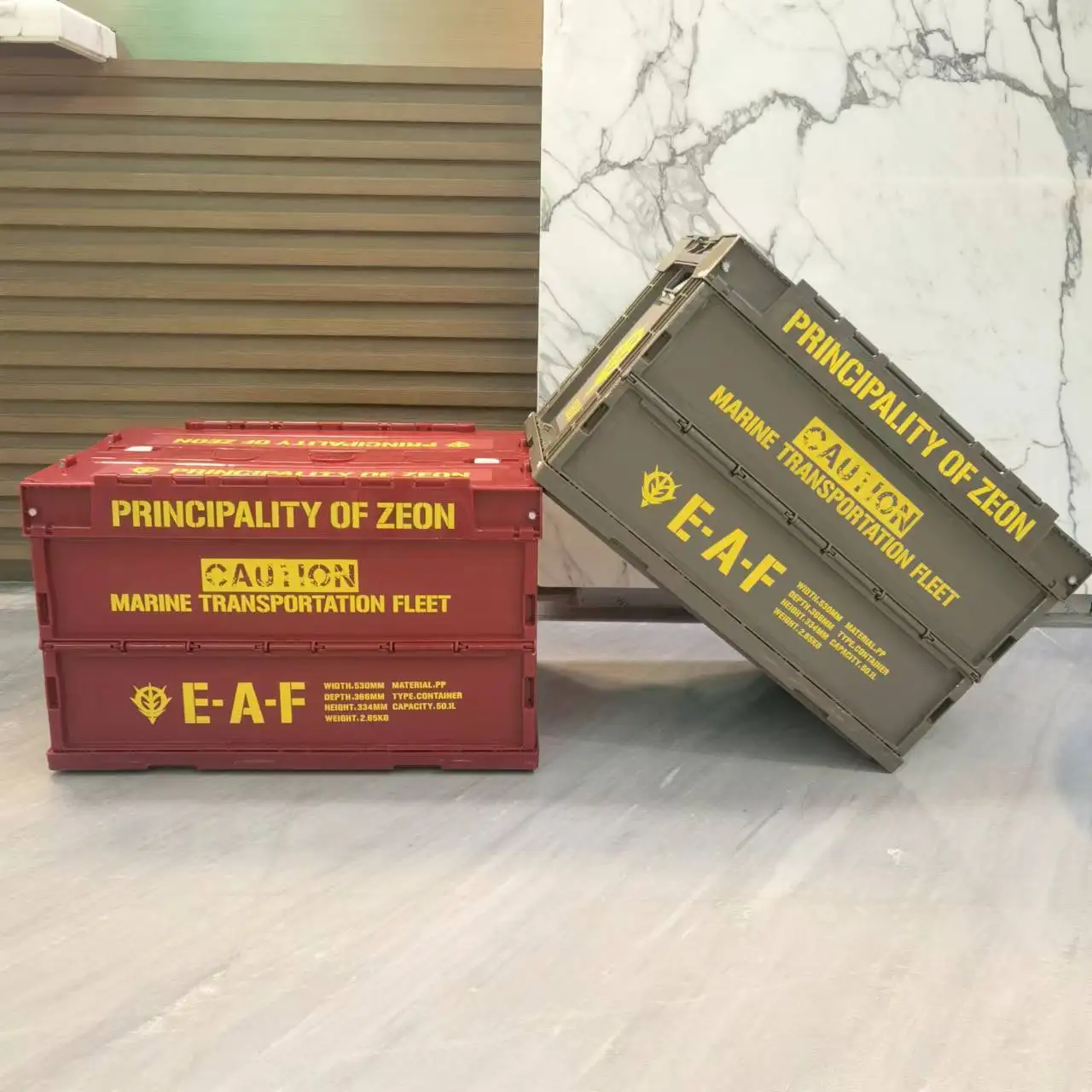 

Large 50L Staable Storage Box Collaborative Edition Mobile Suit Anime Themed Plastic Storage Container for Home Use