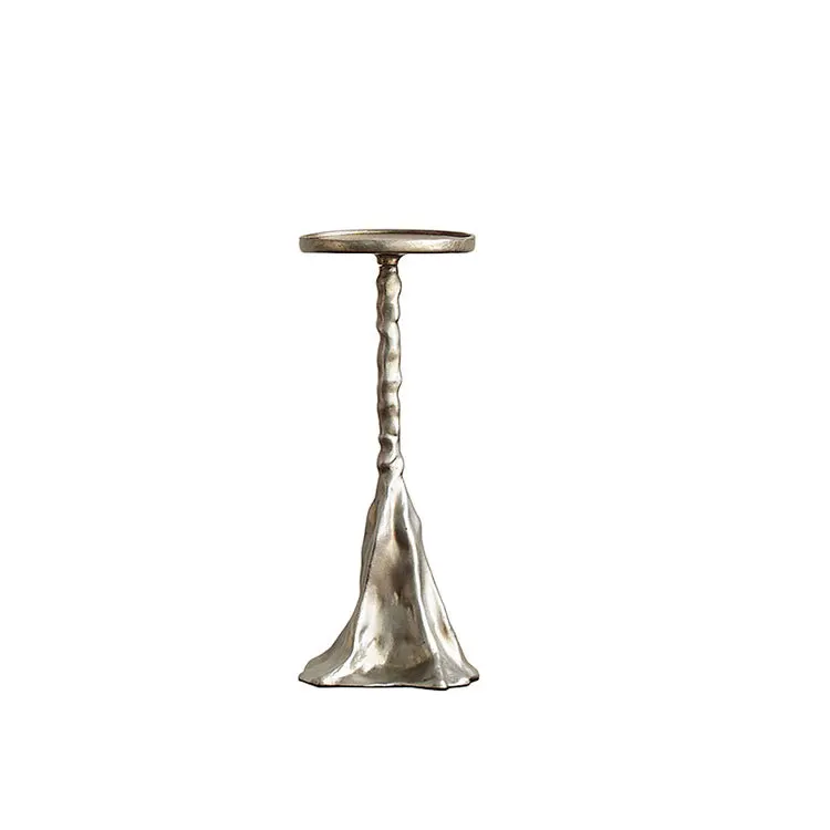 

European light luxury retro creative imitation metal silver candle holder, entrance artistic atmosphere decorative
