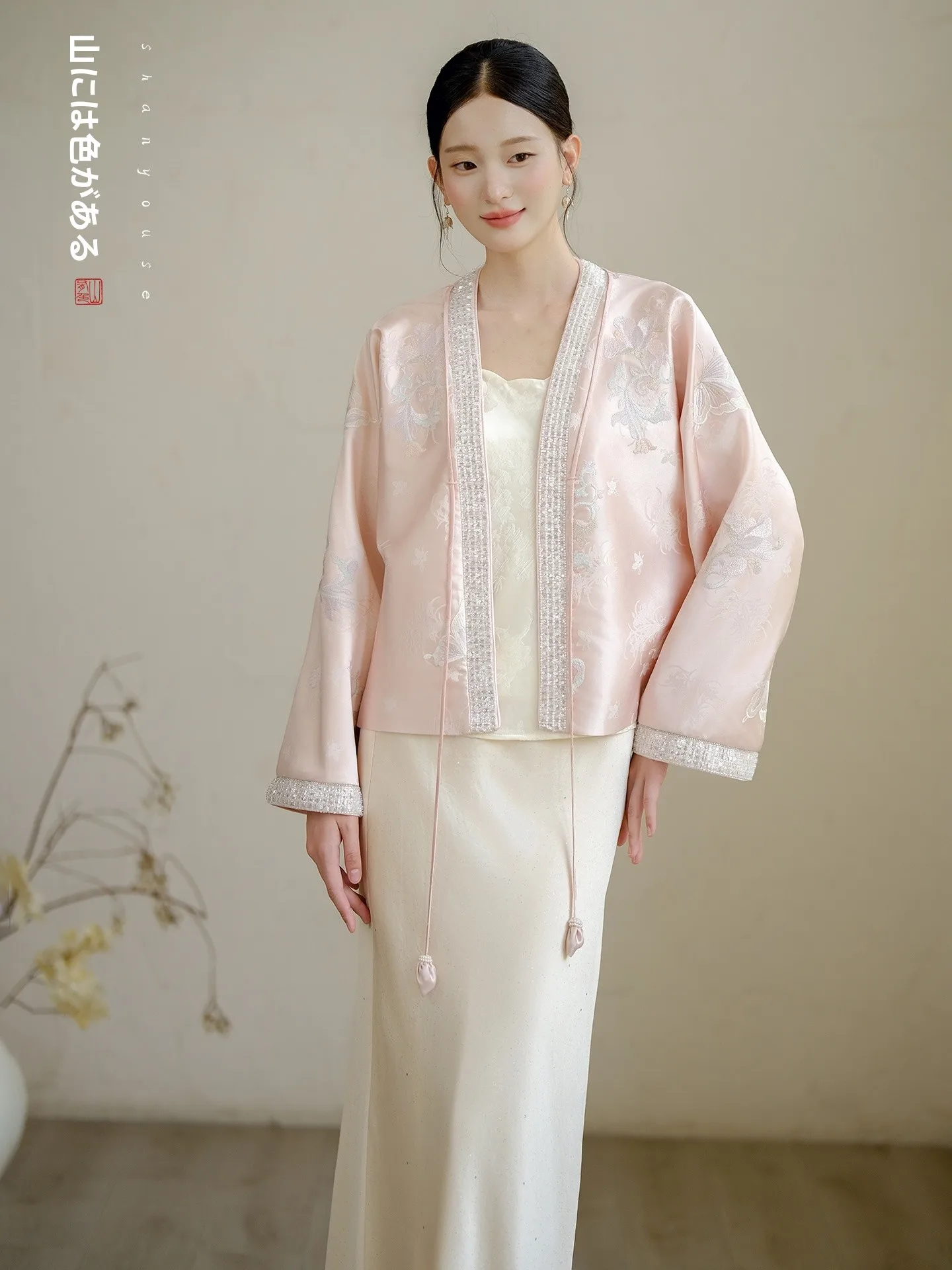 

Новый китайский кардиган с вышивкой, свободного кроя, с длинными рукавами, для молодых женщин, осенняя мода