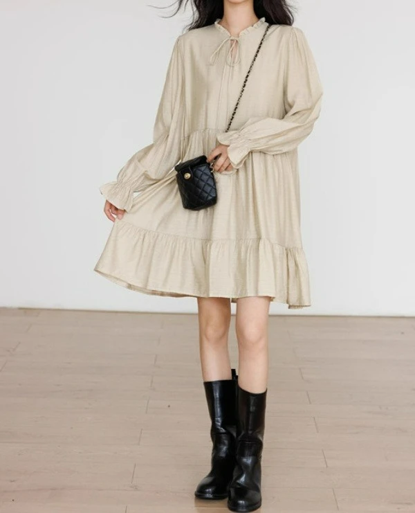 

2025 Autumn Gentle Style Long Sleeved Dress with Loose Ruffle Hem for Women Mid Length Skirt