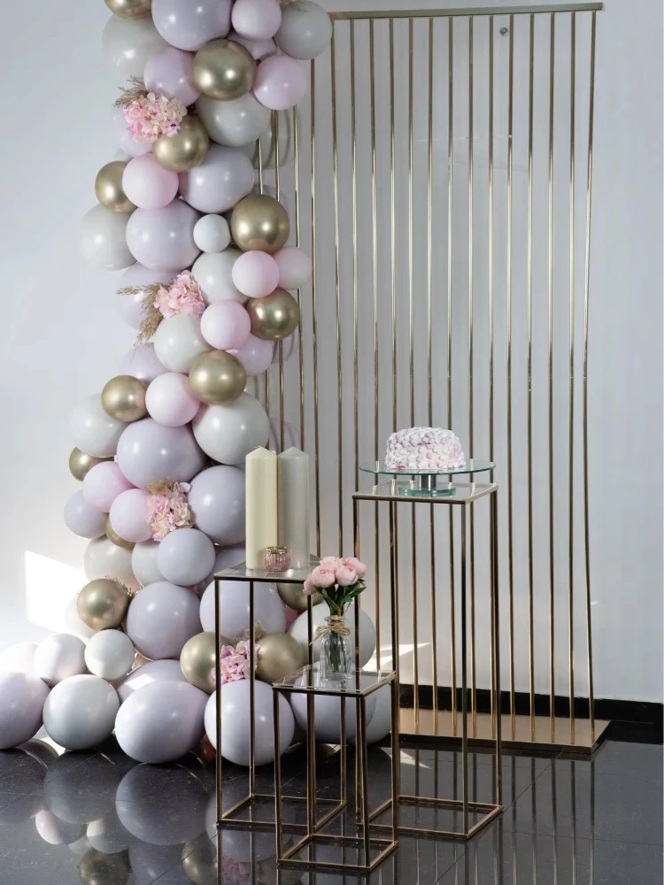 

Shiny Gold Metal Frame Flower Arch With Table Backdrops Partition Flower Balloon Arch Plinth Table Cake Dessert Fruit Stand