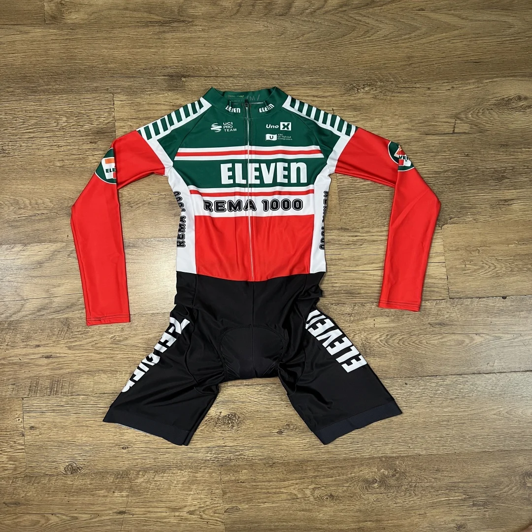 بدلة جلدية مقطوعة بالليزر 2025 - مراجعة Cycling Gear Material وسعره