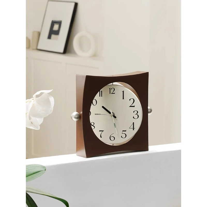 

Light luxury retro style pendulum desktop clock simple desktop ornament living room bedroom clock decoration