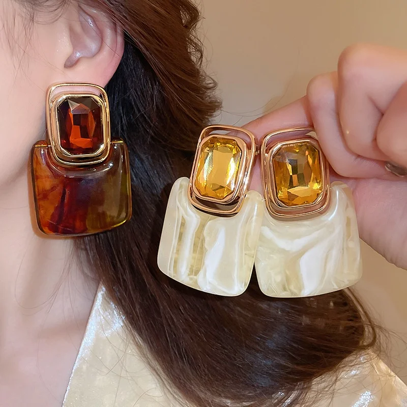 

Silver Needle Embedded Resin adient Color Diamond Women's Earrings Vintage Exaggerated Luxury Sensation Faion Jewelry