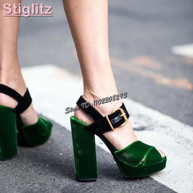 

Retro Green Velvet Chunky Heels Sandals Peep Toe Cross-tied Buckle Straps Platform High-Heeled 2026 Summer New Women Party Shoes