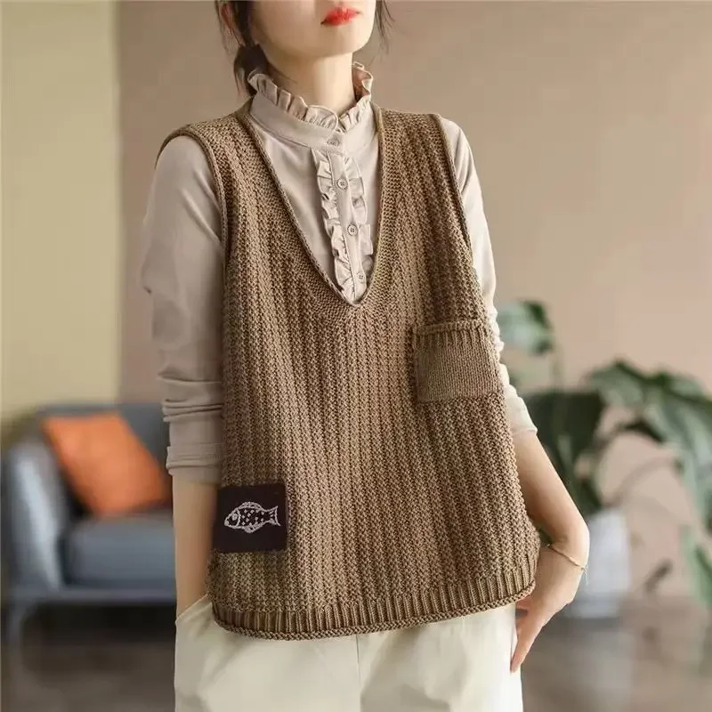 Female Sweater Solid Cropped Waistcoat Short Pullover Women\'s Knitted Vest Clothing Trend 2025 On Offer Formal Casual Fashion