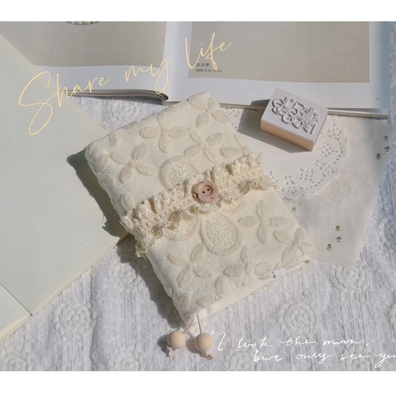 

A5A6 Регулируемая обложка книги [Кремовый сладкий абрикос] Погружаемый в нежной жизни Простой буклет с вышивкой соленой