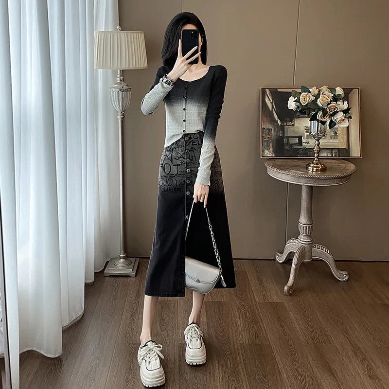 

Gradually Change Long-sleeved U-neck Short Knitted Sweater Women's Clothing Autumn New Design Niche Slim-fitting Cardigan Top