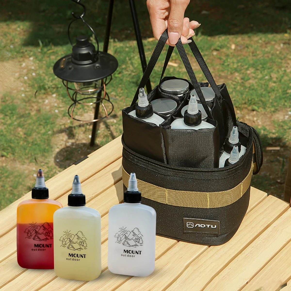

1 Set Camping Seasoning Bottle Set Storage Bag Portable 3 Seasoning Bottles Reusable Picnic Pouch Outdoor Barbecue Storage Pack