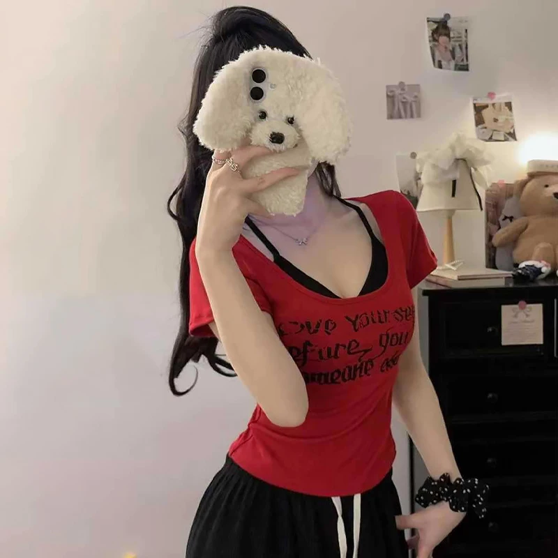 สาวเผ็ดย้อนยุคพิมพ์ลายการเย็บปะติดปะต่อกันปลอมสองเสื้อยืดแขนสั้นฤดูร้อนลำลองฮาราจูกุเซ็กซี่แฟชั่นสตรีทท็อป