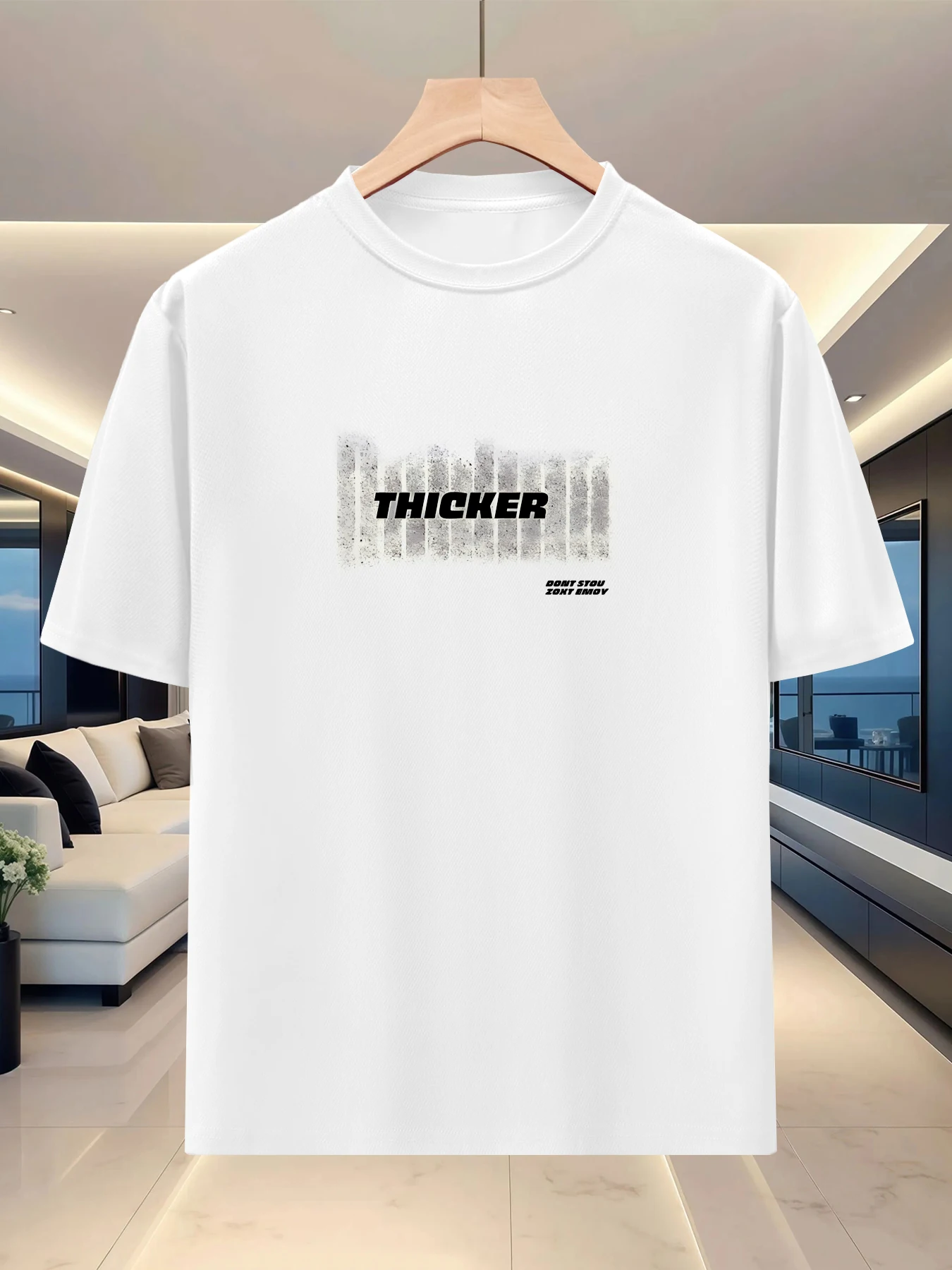 Sleek and slim upper body appearance men's loose T-shirt