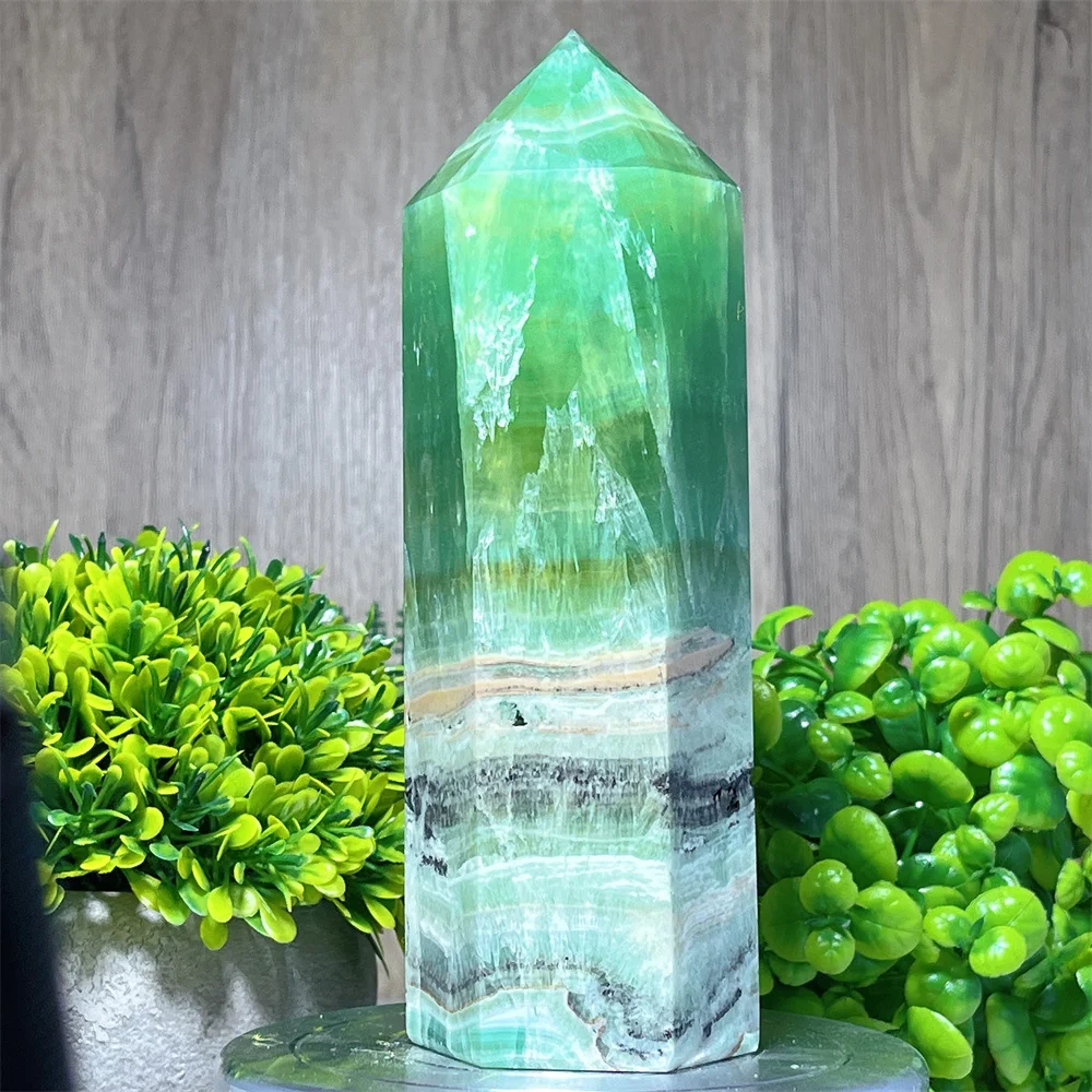 Crystal Natural Green Fluorite Tower Point Stone Quartz Specimen Healing Gemstone Ornaments Tower Mineral Decoration Energy