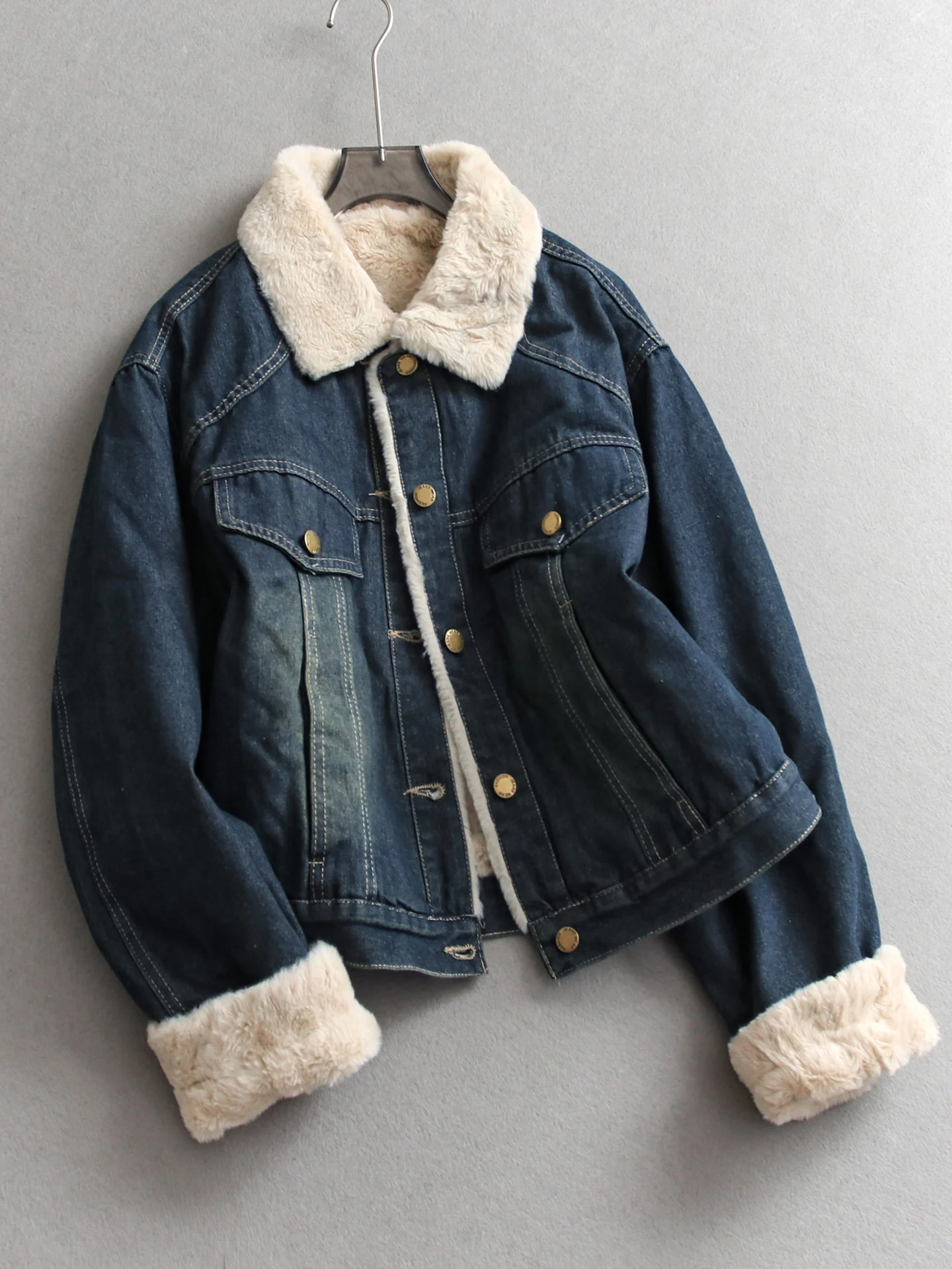 

Thickened Fleece Loose Slim Fit Long Sleeve Winter New Style Women's Denim Jacket Cotton Coat Button Placket M137 Commute Style