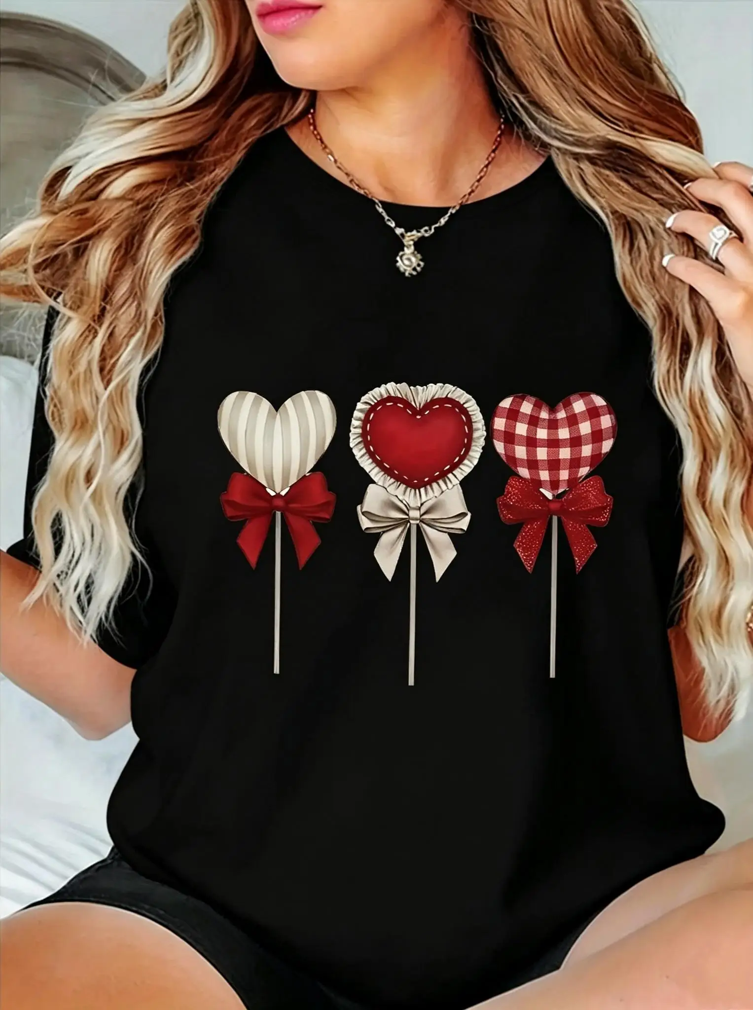 Women'S Plus Size Casual Sports T-Shirt with Heart Lollipop Applique, Crew Neck, Comfortable Loose Fit, Comfortable Pure Cotton Material, Medium Stretch Knit Fabric, SpringSummerFall Fashion