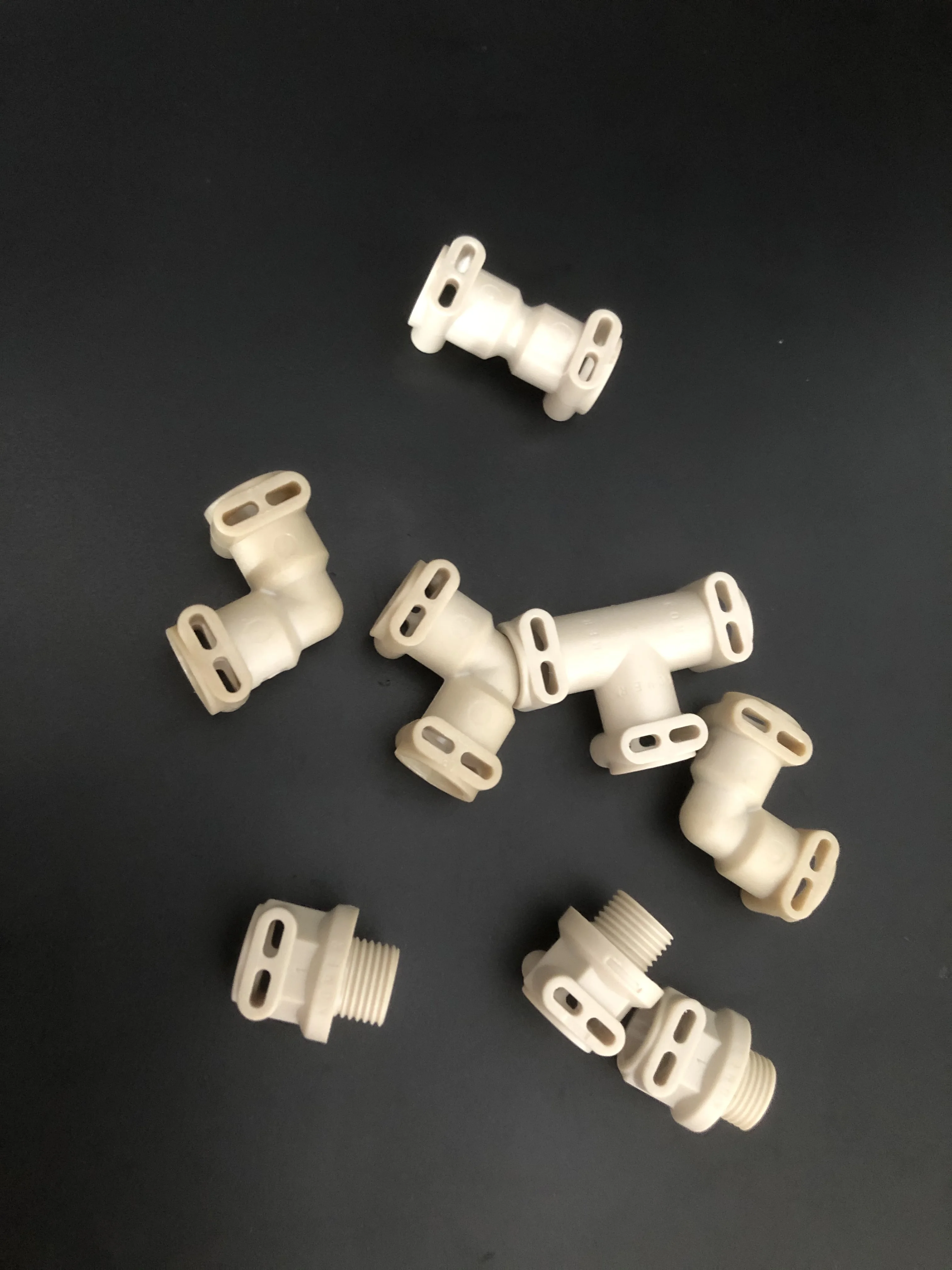 

Подходит для соединения котла кофемашины.