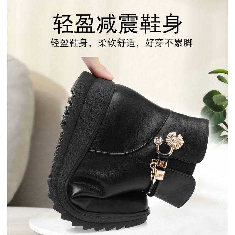 Elderly Women Winter Fleece Lined Ankle Boots Flat Thick Soft Sole Warm Non Stuffing Soft Leather Non Slip Lightweight Mom Cotto